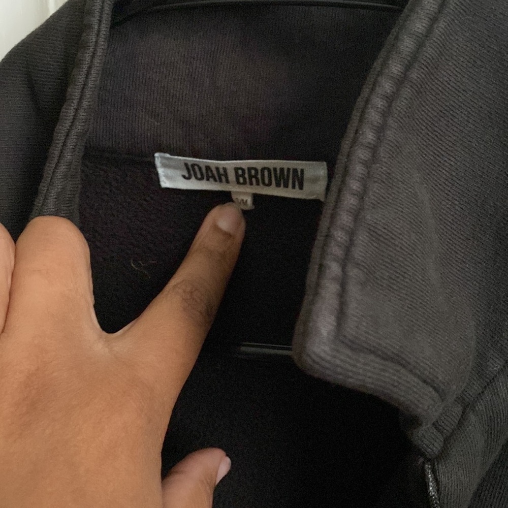 Joah Brown Aspen Half Zip in Charcoal. Size Small/Medium - Picture 6 of 7